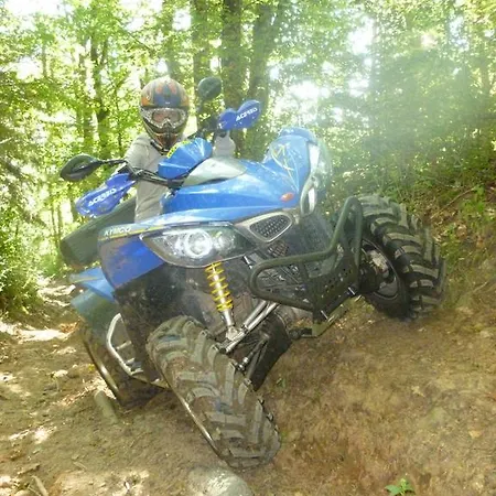 De Charme Auvergne Cab'ane * Brousse