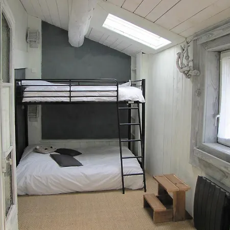 Сasa de vacaciones De Charme Auvergne Cab'ane